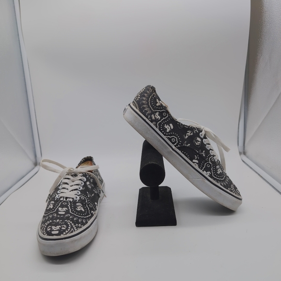 Vans Star Wars X Authentic Stormtrooper sz9 Sneakers W Correct Laces - Picture 2 of 13